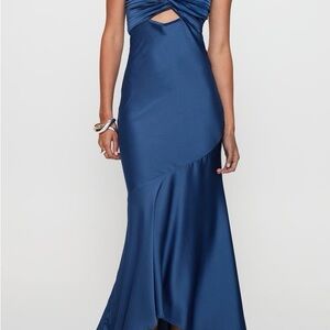Stand A Chance Twist Detail Maxi Dress Navy
